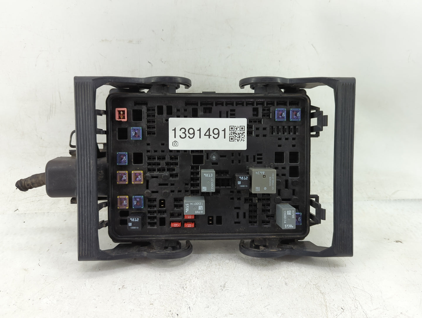 2016 Gmc Sierra 1500 Fusebox Fuse Box Panel Relay Module P/N:23285566 Fits Fits 2017 OEM Used Auto Parts - Oemusedautoparts1