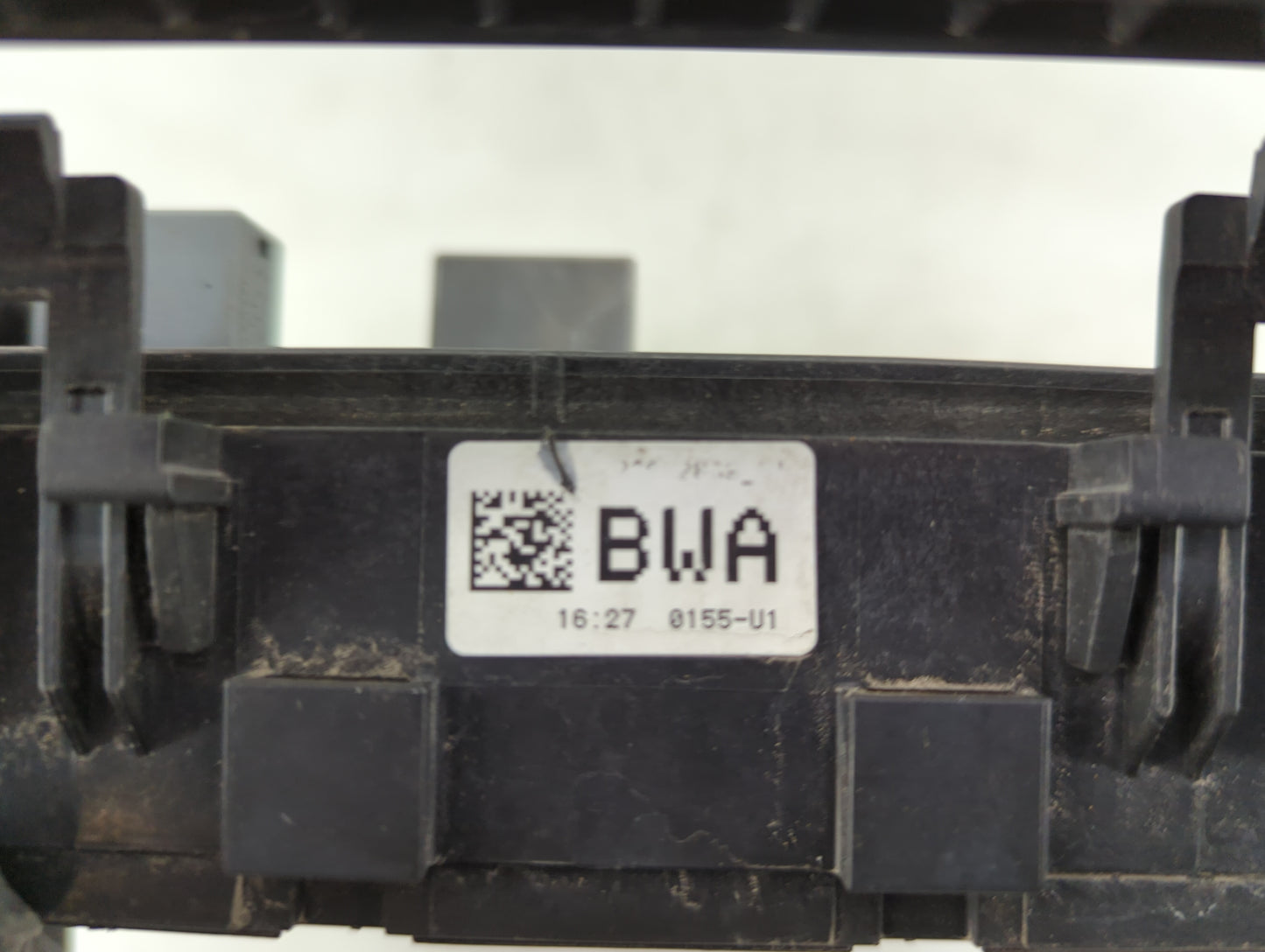 2016 Gmc Sierra 1500 Fusebox Fuse Box Panel Relay Module P/N:23285566 Fits Fits 2017 OEM Used Auto Parts - Oemusedautoparts1