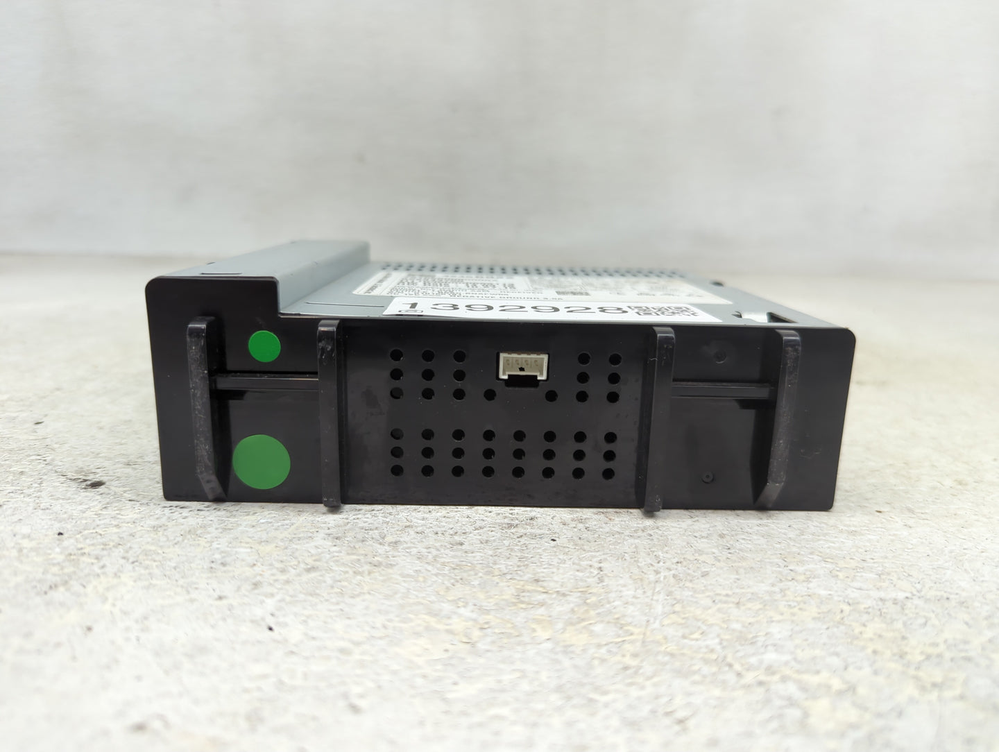 2016 Gmc Sierra 1500 Radio AM FM Cd Player Receiver Replacement P/N:555343750 42456922 Fits OEM Used Auto Parts - Oemusedaut