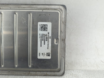 2016-2017 Gmc Sierra 1500 PCM Engine Control Computer ECU ECM PCU OEM P/N:12678939 Fits Fits 2016 2017 OEM Used Auto Parts