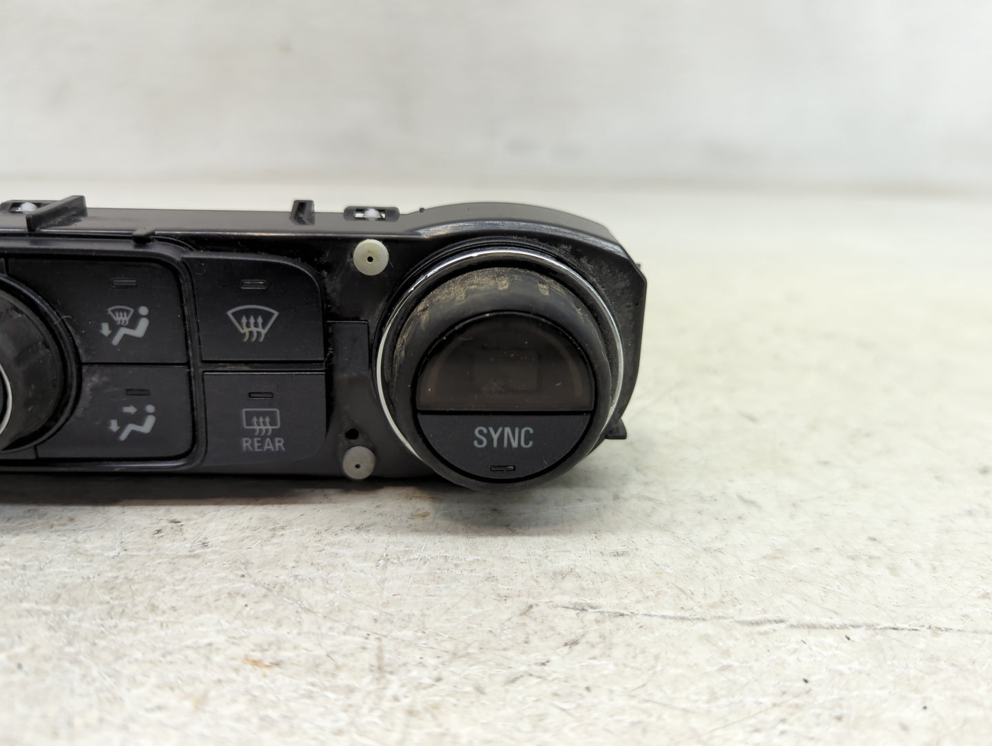 2014-2016 Gmc Sierra 1500 Climate Control Module Temperature AC/Heater Replacement P/N:815372982 23486616 Fits Fits 2014 201
