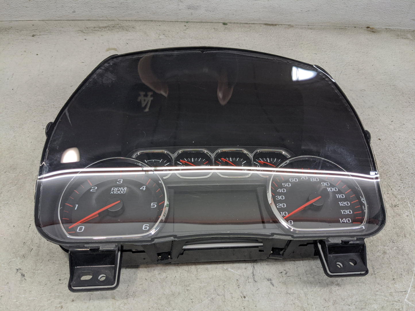 2016 Gmc Sierra 1500 Instrument Cluster Speedometer Gauges P/N:23348997 26333323, 28496306, 2391341, AV6N Miles:173K Fits OE