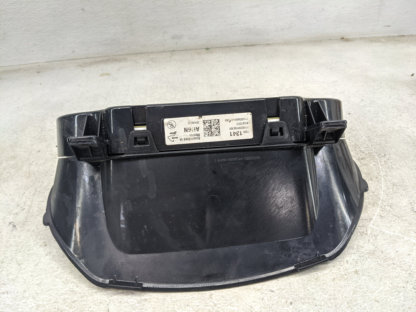2016 Gmc Sierra 1500 Instrument Cluster Speedometer Gauges P/N:23348997 26333323, 28496306, 2391341, AV6N Miles:173K Fits OE
