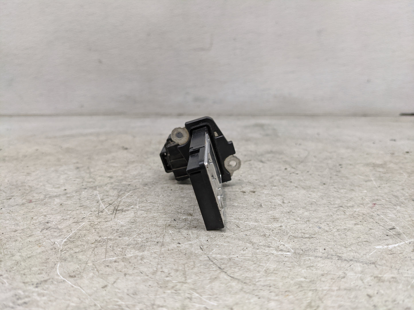 2014-2019 Gmc Sierra 1500 Mass Air Flow Meter Maf 1485733 - Oemusedautoparts1.com