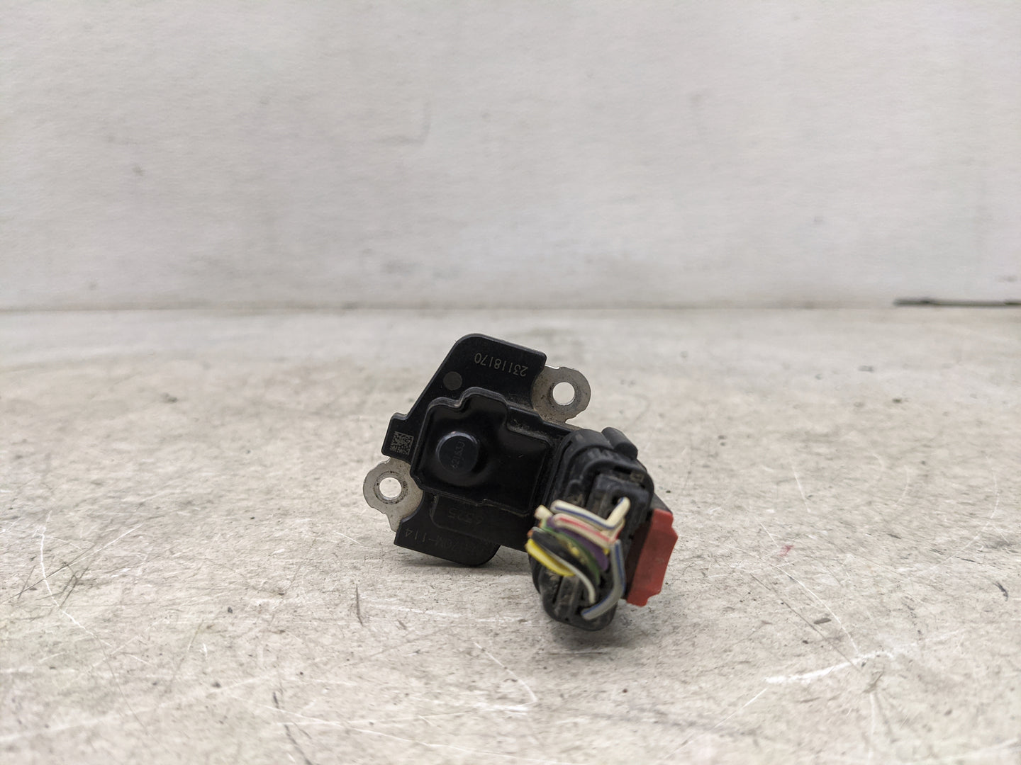 2014-2019 Gmc Sierra 1500 Mass Air Flow Meter Maf 1485733 - Oemusedautoparts1.com
