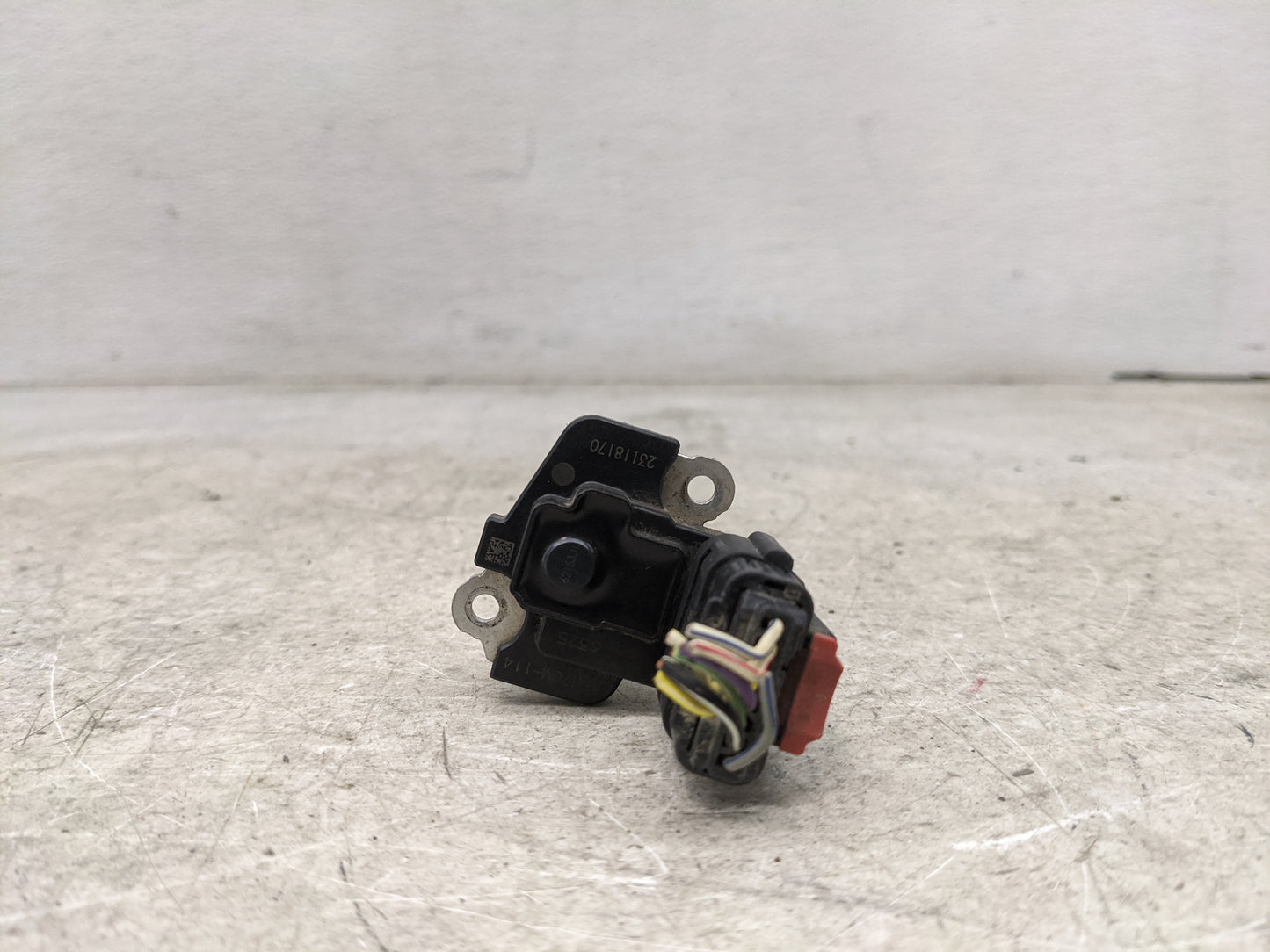 2014-2019 Gmc Sierra 1500 Mass Air Flow Meter Maf 1485733 - Oemusedautoparts1.com