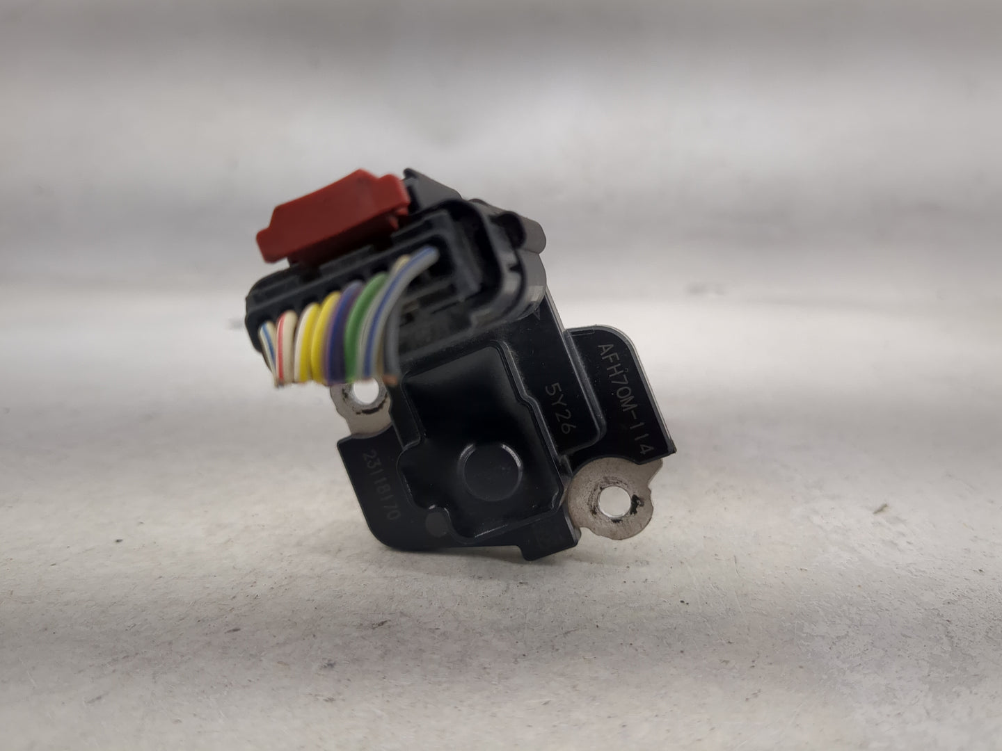 2014-2019 Gmc Sierra 1500 Mass Air Flow Meter Maf 1486168 - Oemusedautoparts1.com