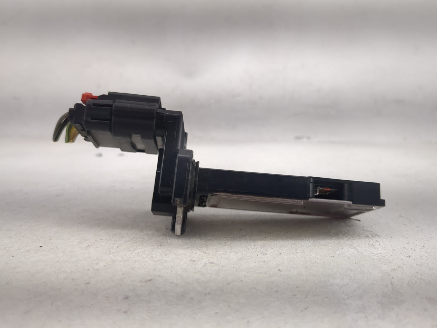 2014-2019 Gmc Sierra 1500 Mass Air Flow Meter Maf 1486168 - Oemusedautoparts1.com