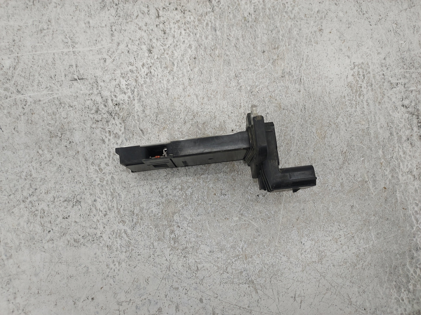 2014-2019 Gmc Sierra 1500 Mass Air Flow Meter Maf 1486598 - Oemusedautoparts1.com