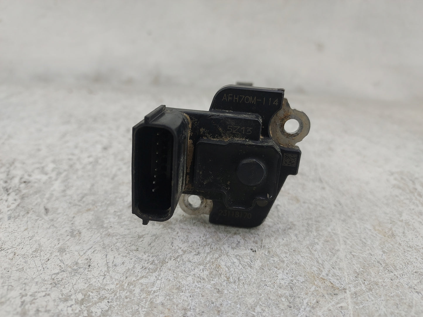 2014-2019 Gmc Sierra 1500 Mass Air Flow Meter Maf 1486598 - Oemusedautoparts1.com