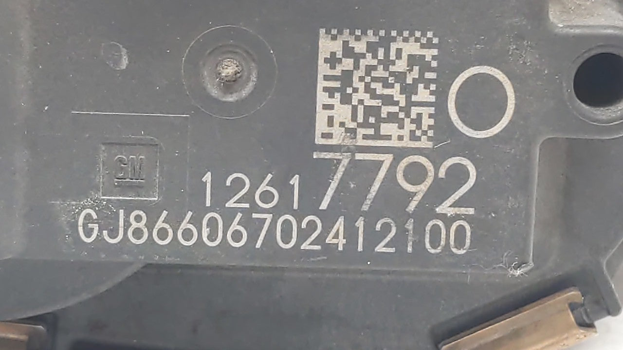 2014-2018 Gmc Sierra 1500 Throttle Body P/N:12678224 12617792 Fits Fits 2014 2015 2016 2017 2018 2019 OEM Used Auto Parts - 