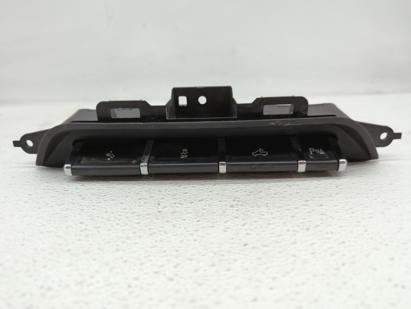 2016 Gmc Sierra Pedal Traction Switch Assembly - Oemusedautoparts1.com