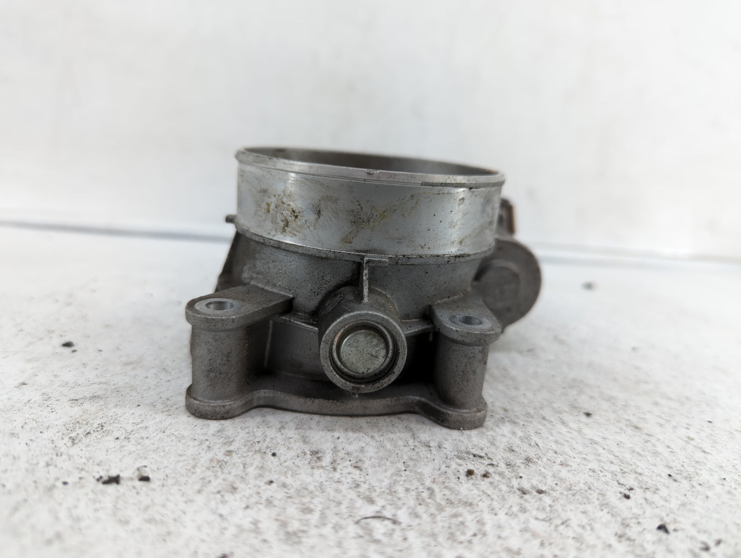 2014-2018 Gmc Sierra 1500 Throttle Body P/N:12678224 12617792 Fits Fits 2014 2015 2016 2017 2018 2019 OEM Used Auto Parts - 