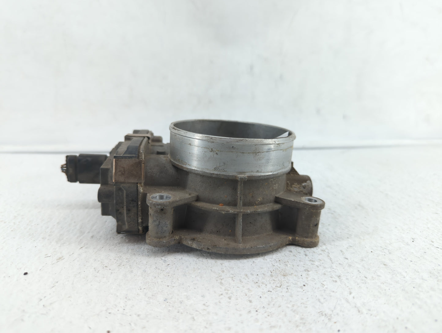 2014-2018 Gmc Sierra 1500 Throttle Body P/N:12678224 12617792 Fits Fits 2014 2015 2016 2017 2018 2019 OEM Used Auto Parts - 
