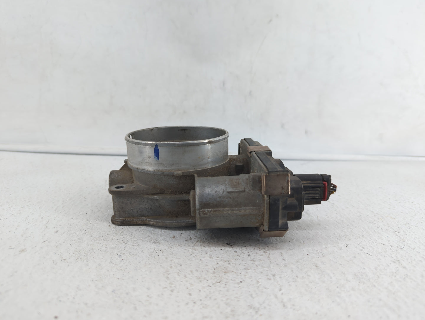 2014-2018 Gmc Sierra 1500 Throttle Body P/N:12678224 12617792 Fits Fits 2014 2015 2016 2017 2018 2019 OEM Used Auto Parts - 