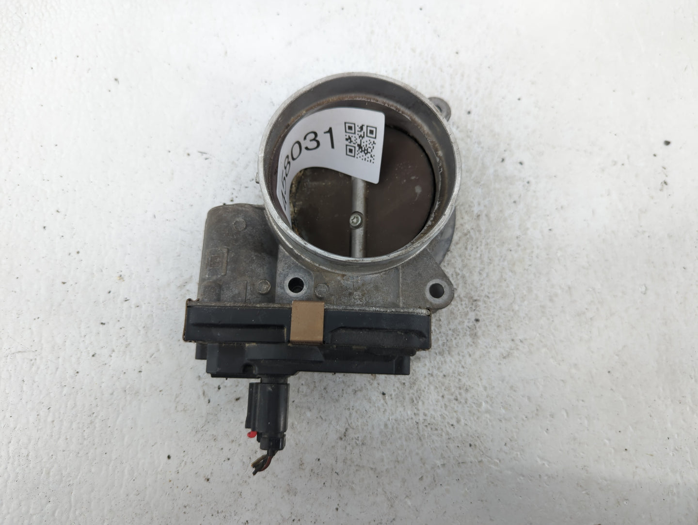 2014-2022 Gmc Sierra 1500 Throttle Body P/N:12617792 Fits Fits 2014 2015 2016 2017 2018 2019 2020 2021 2022 OEM Used Auto Pa
