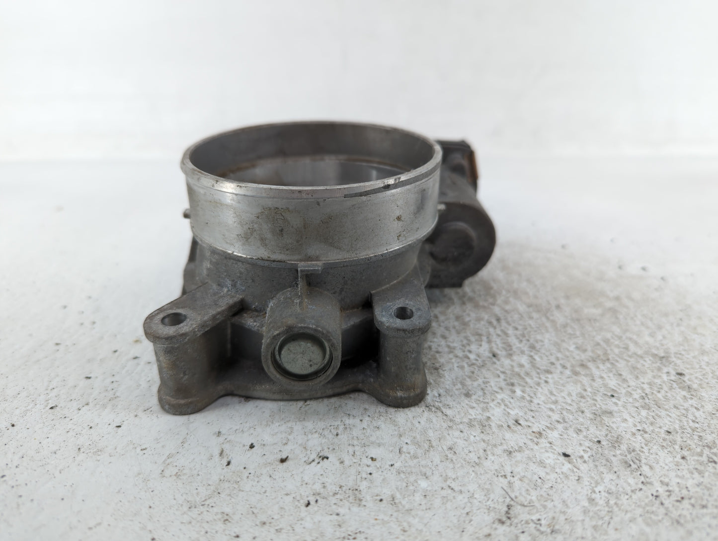 2014-2022 Gmc Sierra 1500 Throttle Body P/N:12617792 Fits Fits 2014 2015 2016 2017 2018 2019 2020 2021 2022 OEM Used Auto Pa