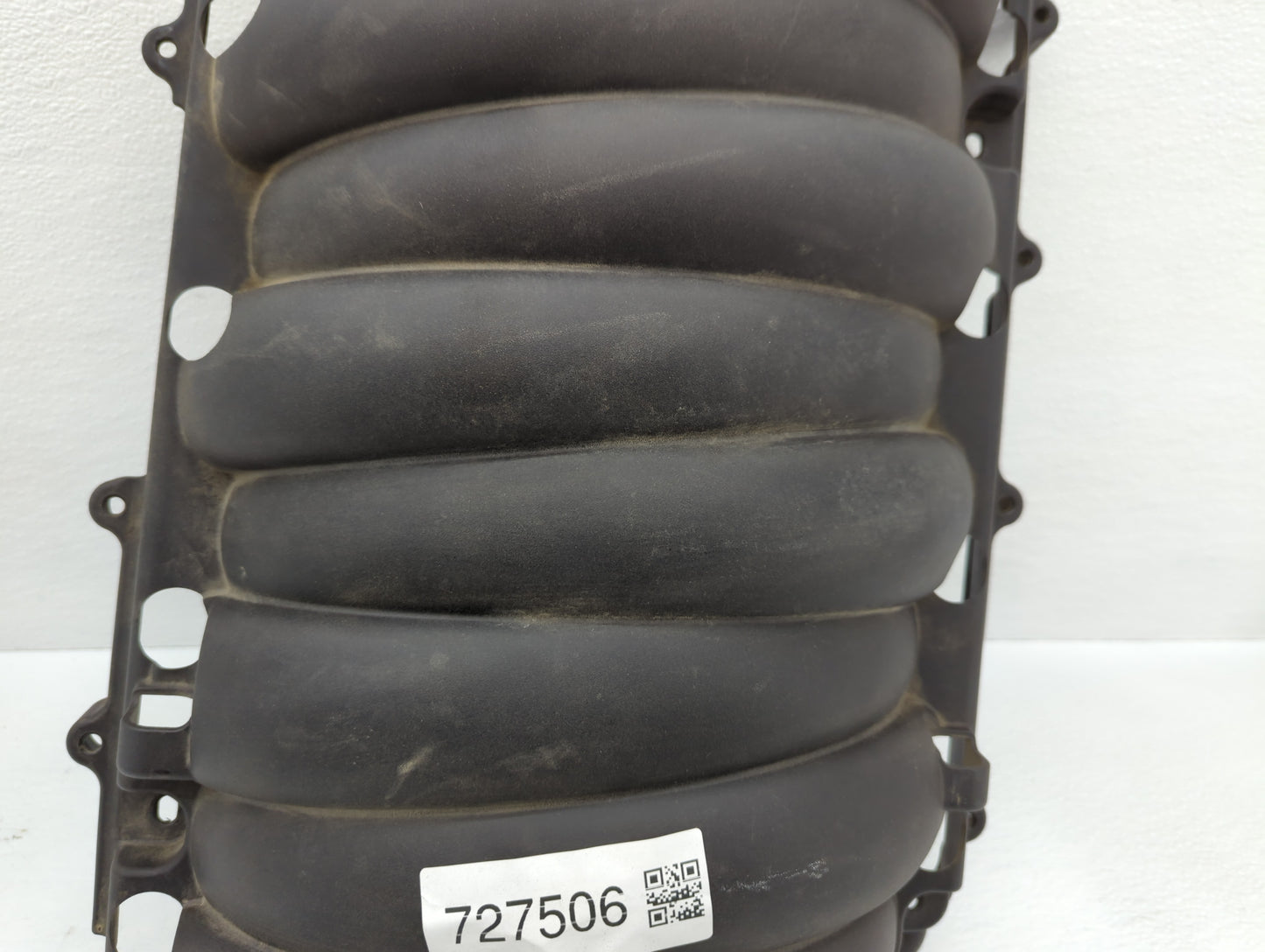 2014-2021 Gmc Sierra 1500 Air Intake Manifold P/N:1261 9779 Fits Fits 2014 2015 2016 2017 2018 2019 2020 2021 OEM Used Auto 