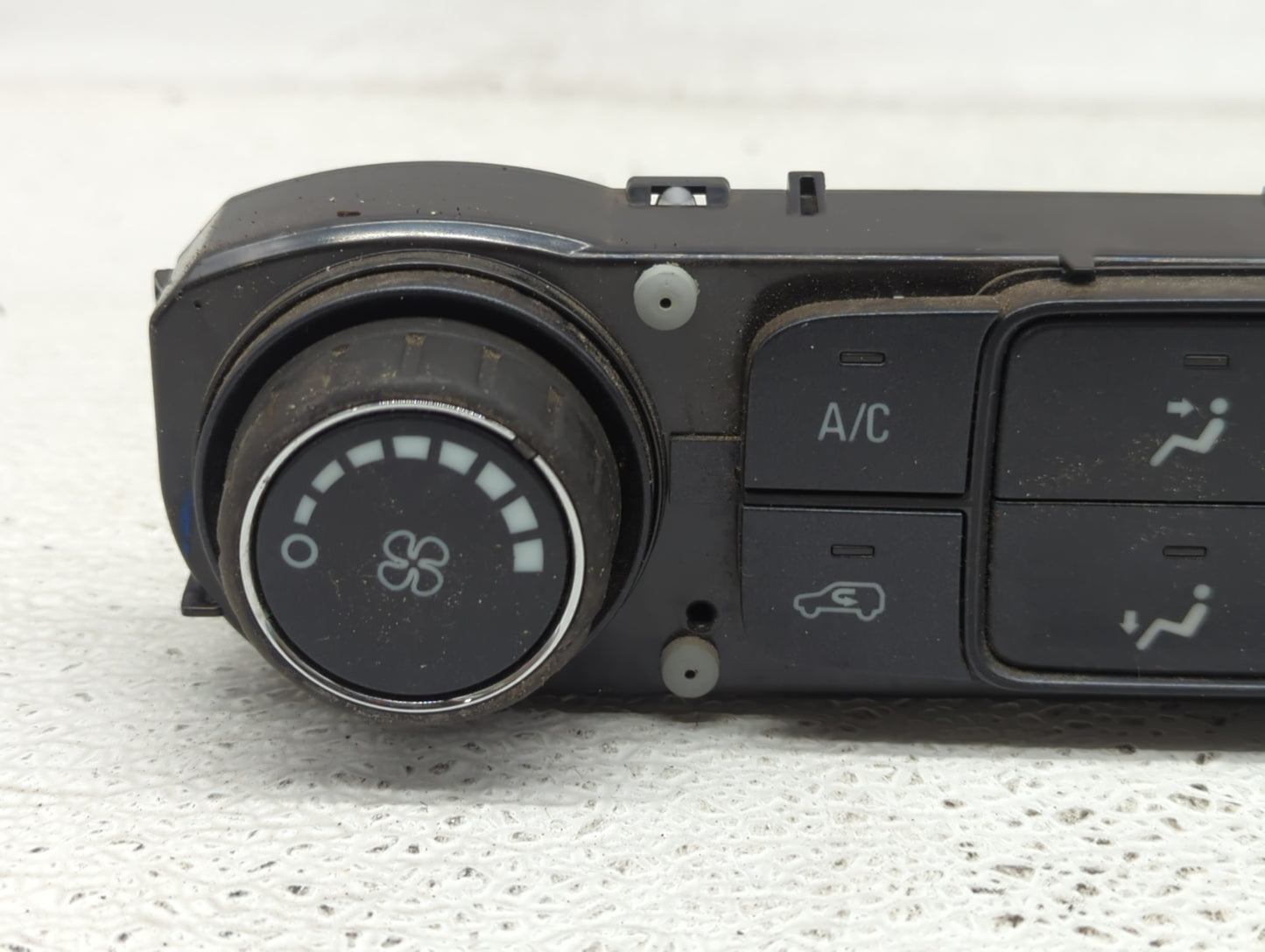 2016 Gmc Sierra 2500 Climate Control Module Temperature AC/Heater Replacement P/N:23486622 Fits Fits 2014 2015 OEM Used Auto