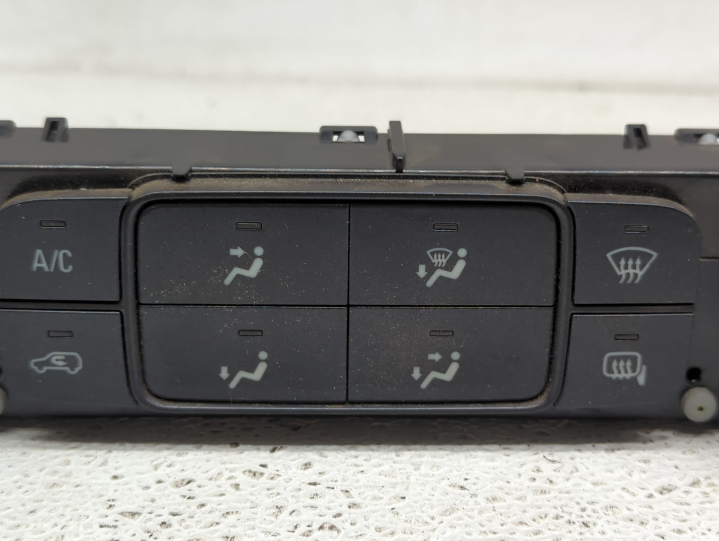 2016 Gmc Sierra 2500 Climate Control Module Temperature AC/Heater Replacement P/N:23486622 Fits Fits 2014 2015 OEM Used Auto
