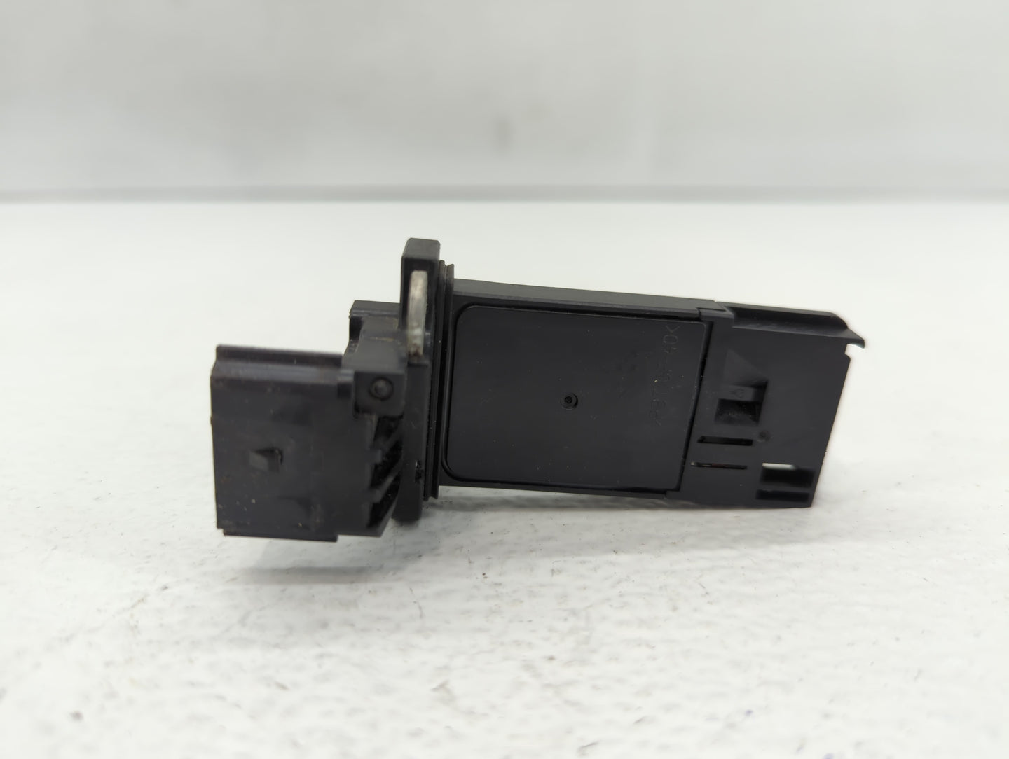 Gmc Sierra 2500 Mass Air Flow Meter Maf - Oemusedautoparts1.com