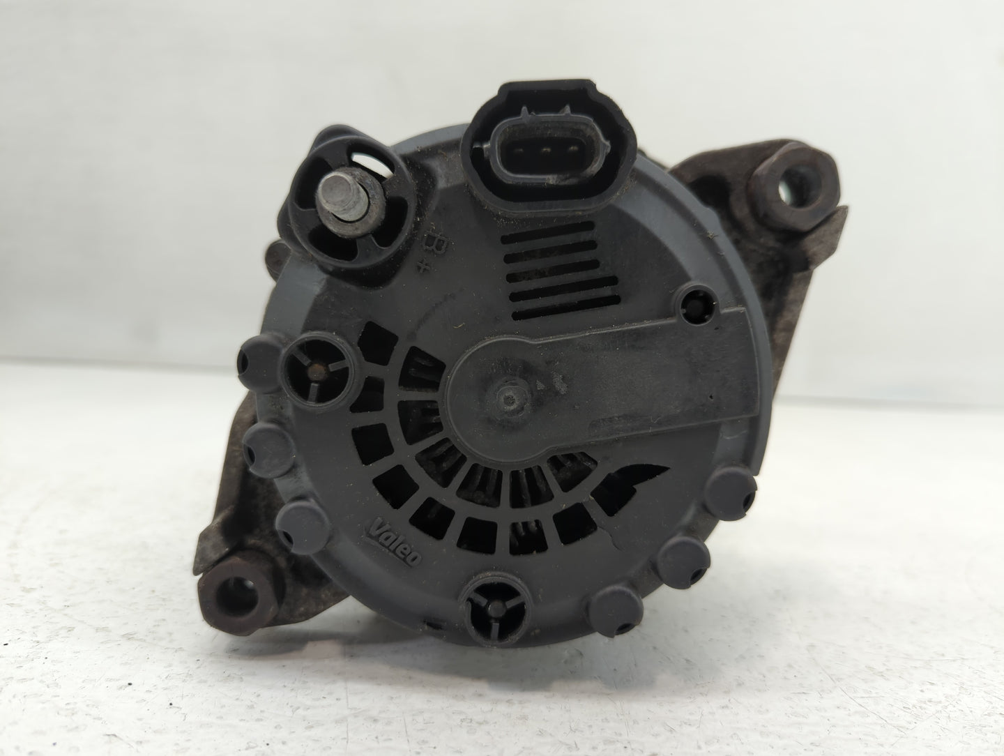 2015-2016 Gmc Sierra 2500 Alternator Replacement Generator Charging Assembly Engine OEM Fits Fits 2015 2016 2017 OEM Used Au