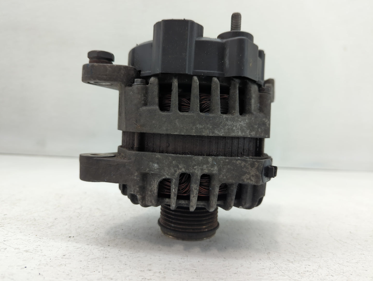 2015-2016 Gmc Sierra 2500 Alternator Replacement Generator Charging Assembly Engine OEM Fits Fits 2015 2016 2017 OEM Used Au