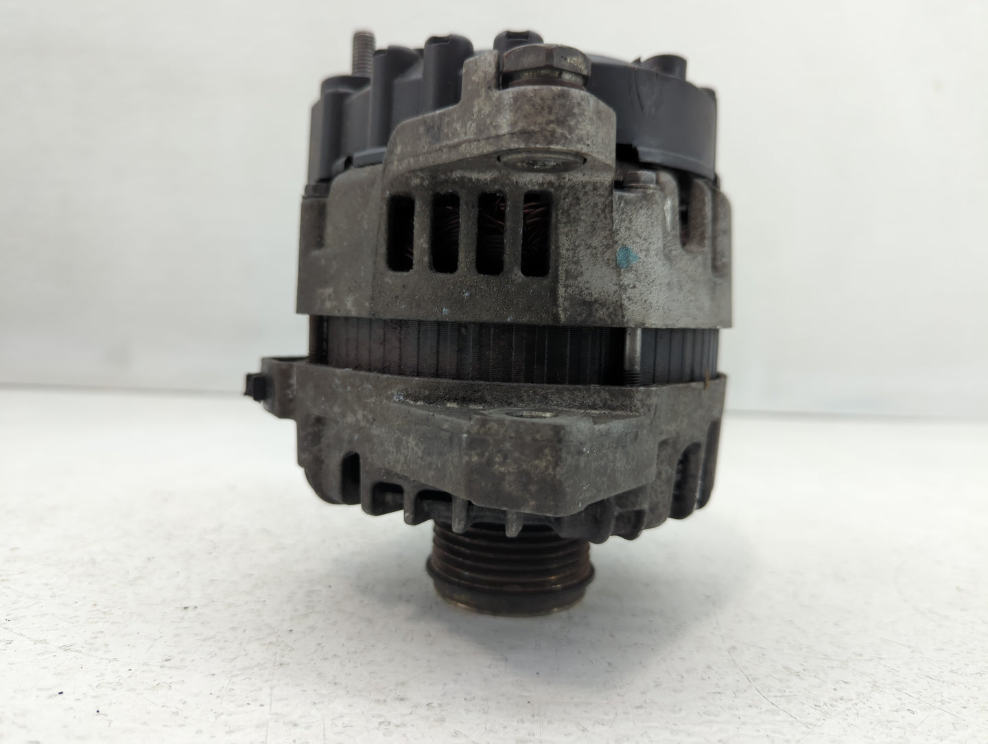 2015-2016 Gmc Sierra 2500 Alternator Replacement Generator Charging Assembly Engine OEM Fits Fits 2015 2016 2017 OEM Used Au