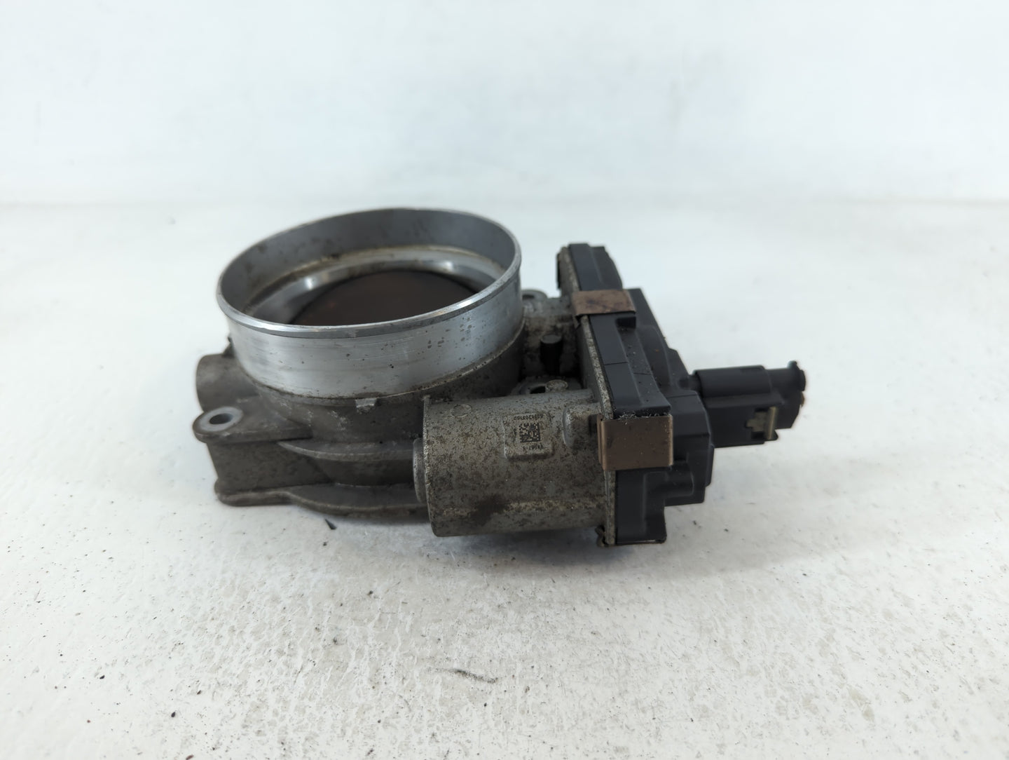 2016-2021 Gmc Sierra 2500 Throttle Body P/N:12620263 Fits Fits 2014 2015 2016 2017 2018 2019 2020 2021 2022 OEM Used Auto Pa