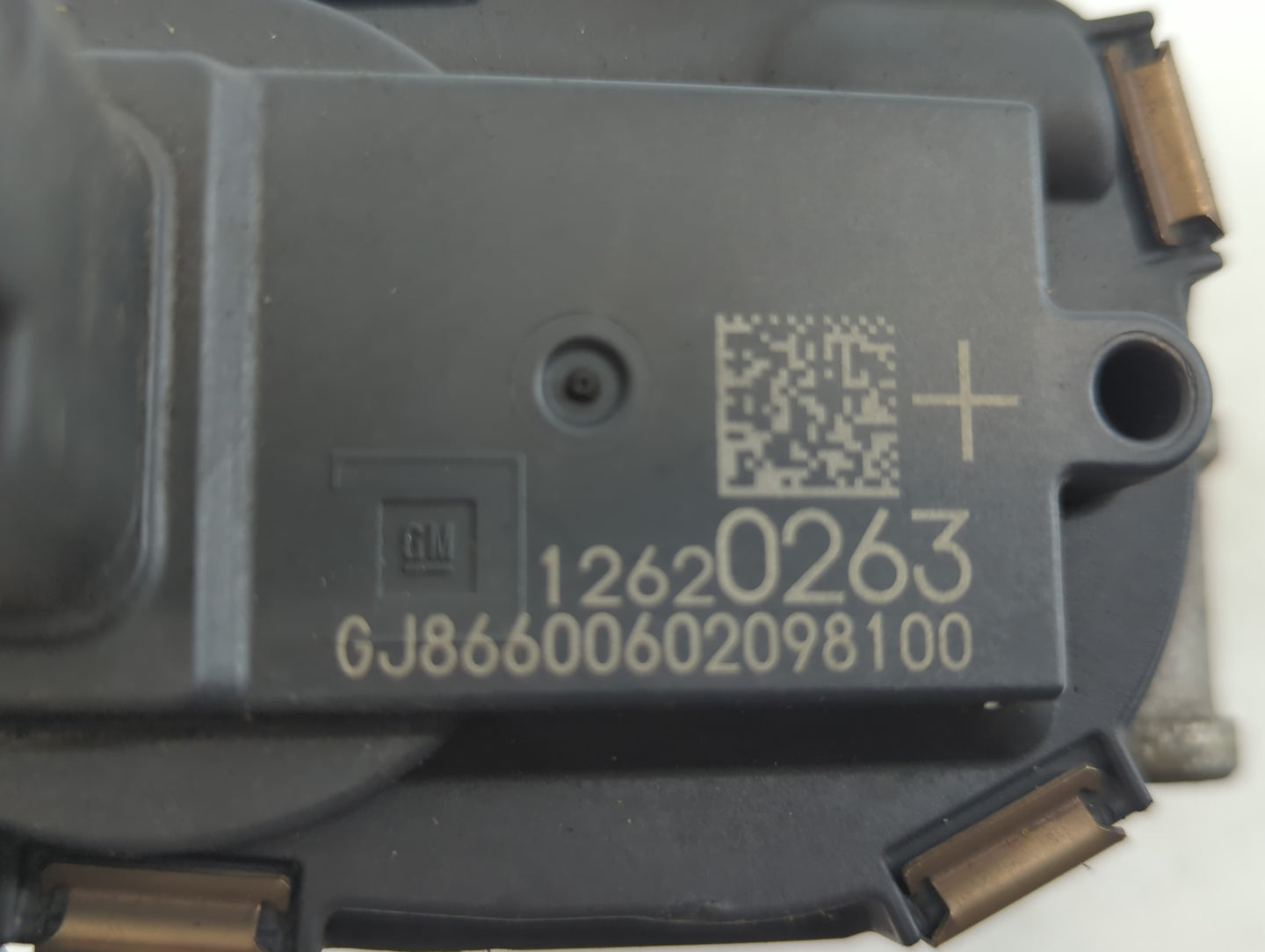 2016-2021 Gmc Sierra 2500 Throttle Body P/N:12620263 Fits Fits 2014 2015 2016 2017 2018 2019 2020 2021 2022 OEM Used Auto Pa