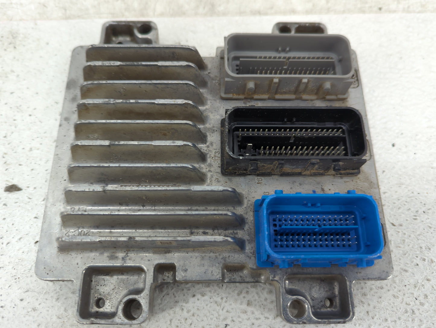 2012-2016 Gmc Sierra 3500 PCM Engine Control Computer ECU ECM PCU OEM P/N:12670335 12668866 Fits OEM Used Auto Parts - Oemus