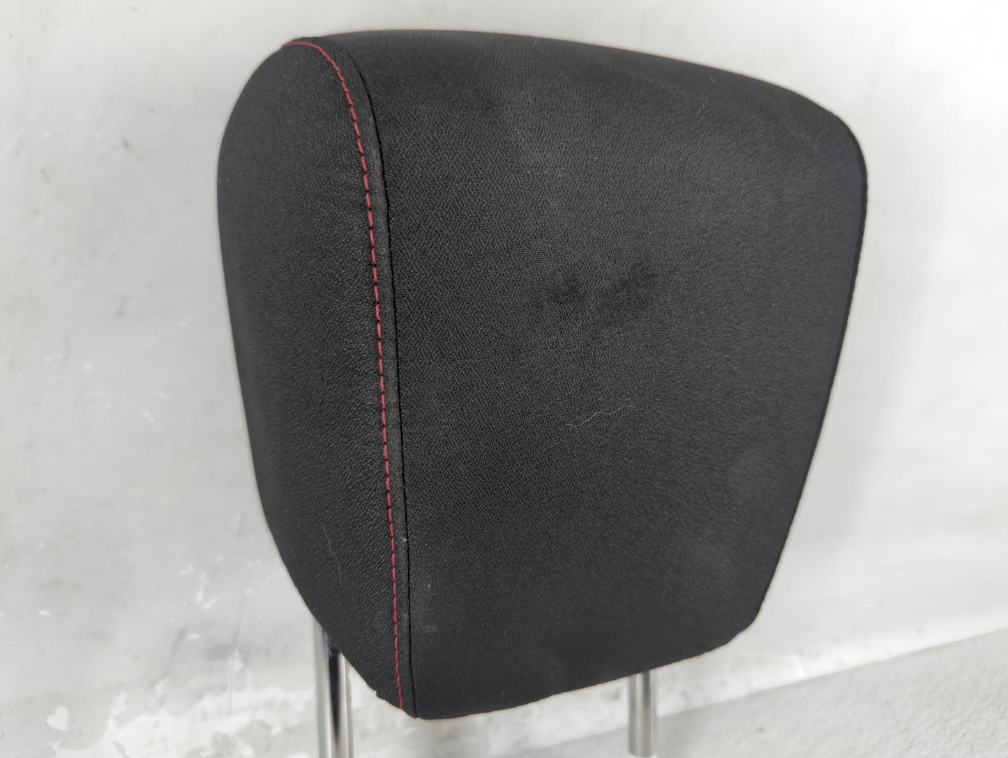 2014-2017 Gmc Terrain Headrest Head Rest Rear Seat Fits Fits 2014 2015 2016 2017 OEM Used Auto Parts - Oemusedautoparts1.com