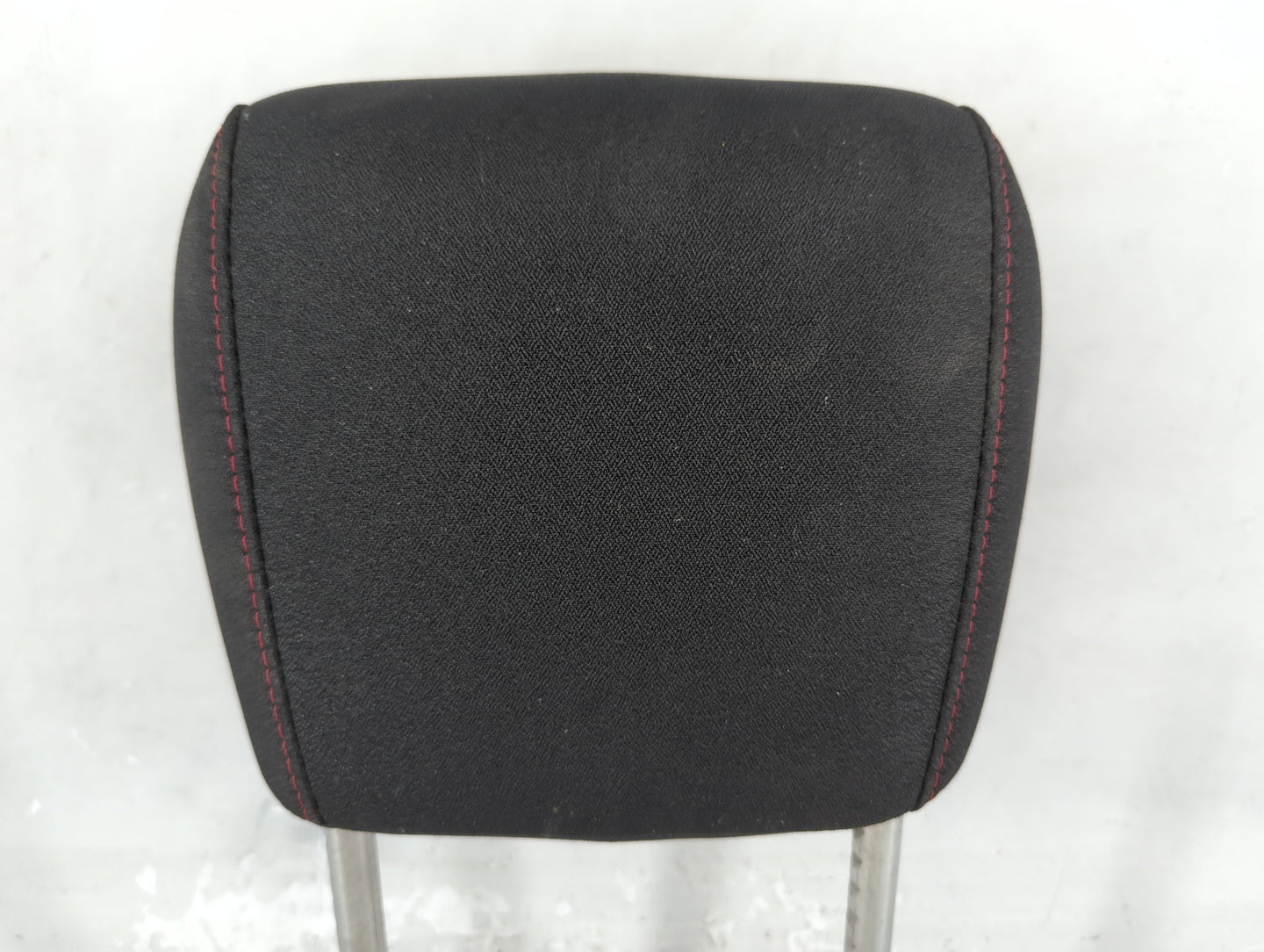 2014-2017 Gmc Terrain Headrest Head Rest Rear Seat Fits Fits 2014 2015 2016 2017 OEM Used Auto Parts - Oemusedautoparts1.com