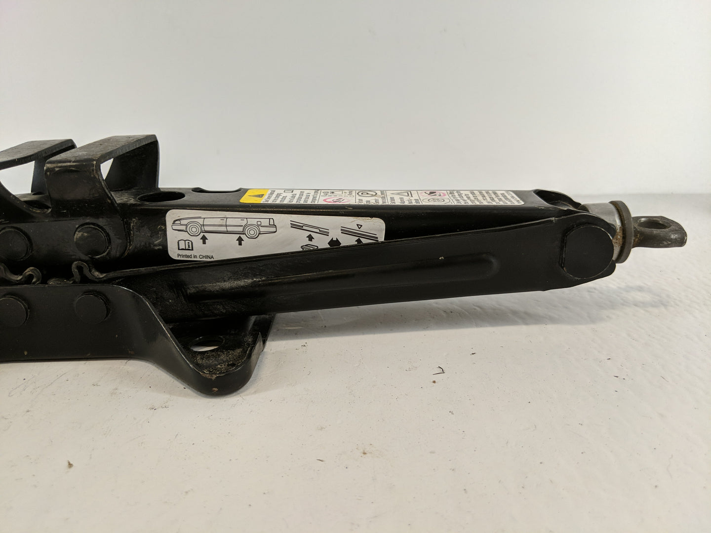 2016 Gmc Terrain Spare Scissor Car Jack - Oemusedautoparts1.com