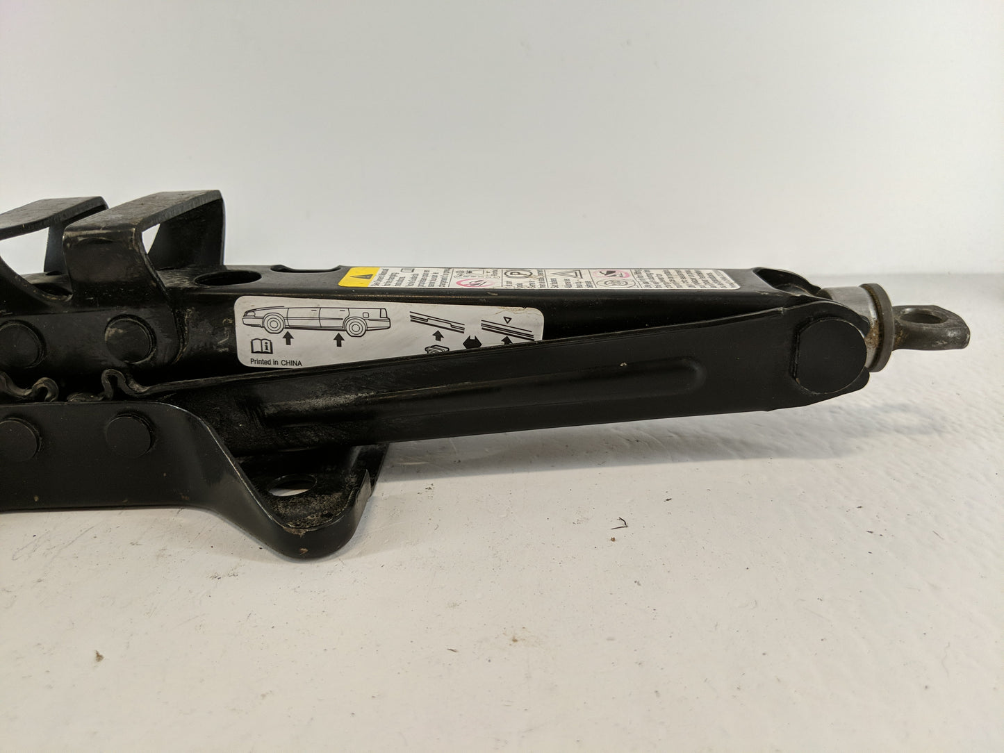 2016 Gmc Terrain Spare Scissor Car Jack - Oemusedautoparts1.com