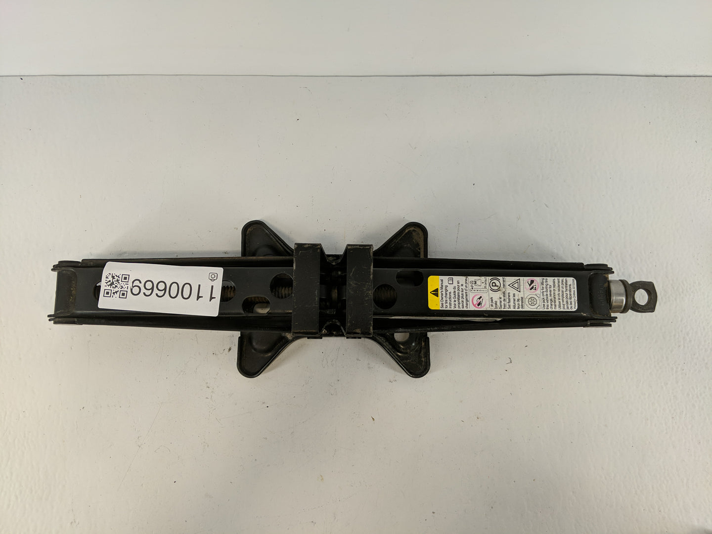 2016 Gmc Terrain Spare Scissor Car Jack - Oemusedautoparts1.com