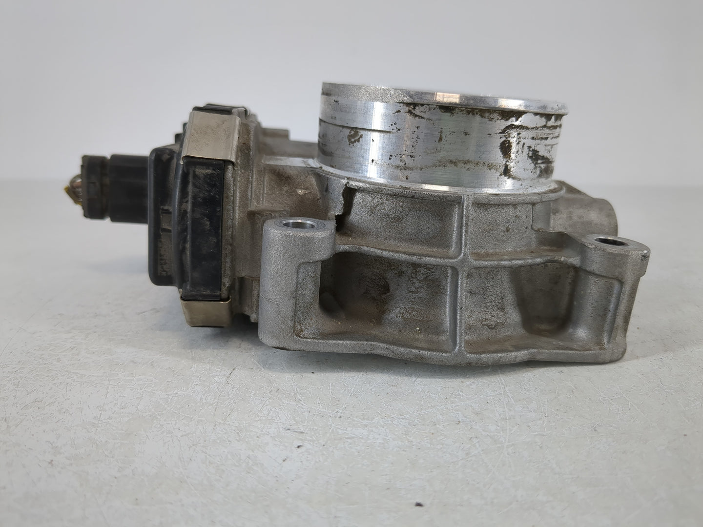 2016-2017 Gmc Terrain Throttle Body P/N:12632101CA Fits Fits 2016 2017 OEM Used Auto Parts - Oemusedautoparts1.com