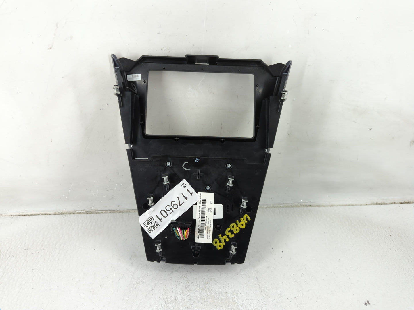 2016 Gmc Terrain Radio AM FM Cd Player Receiver Replacement P/N:23334979 Fits OEM Used Auto Parts - Oemusedautoparts1.com