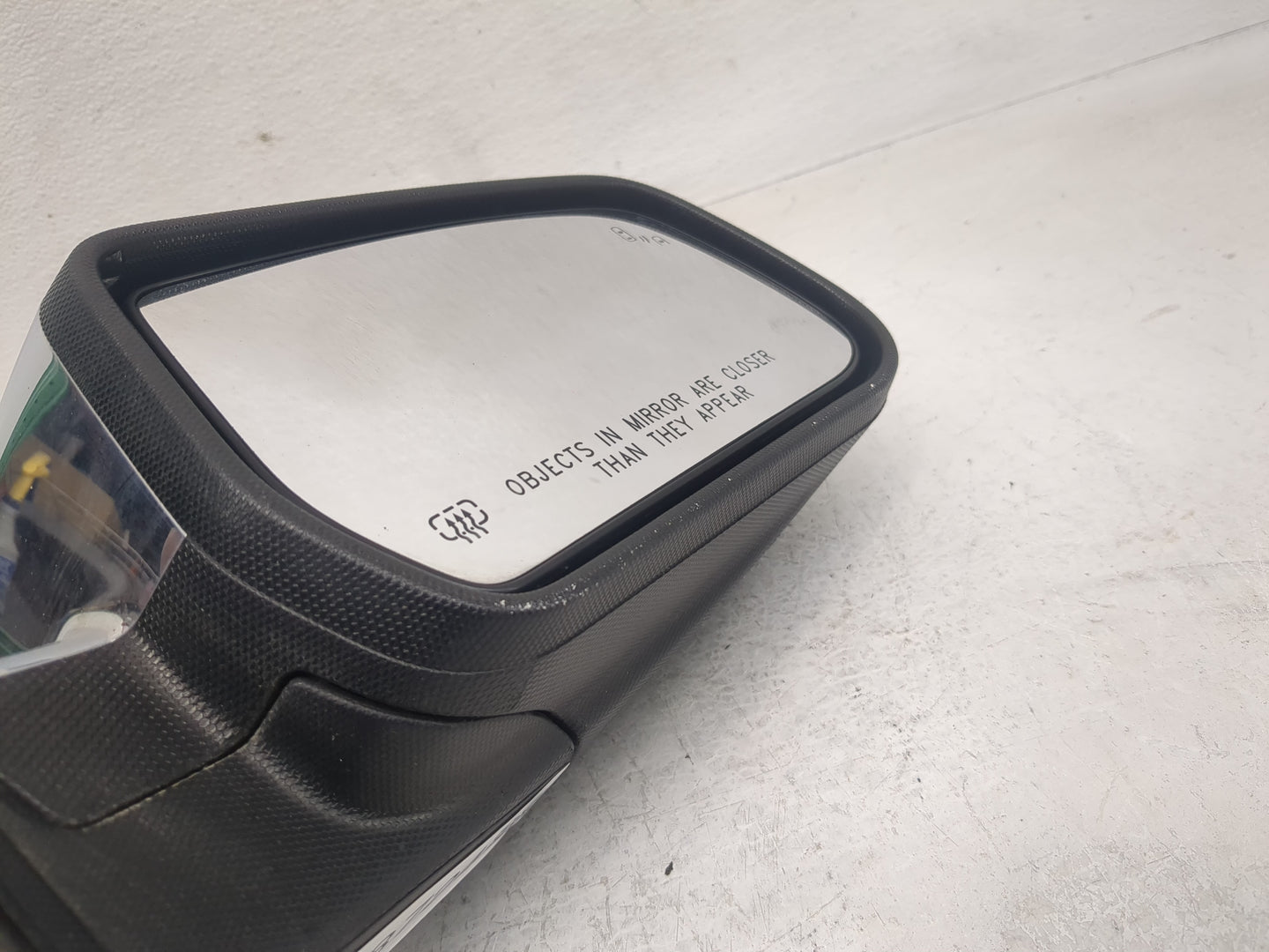 2016-2017 Gmc Terrain Side Mirror Replacement Passenger Right View Door Mirror Fits Fits 2016 2017 OEM Used Auto Parts - Oem