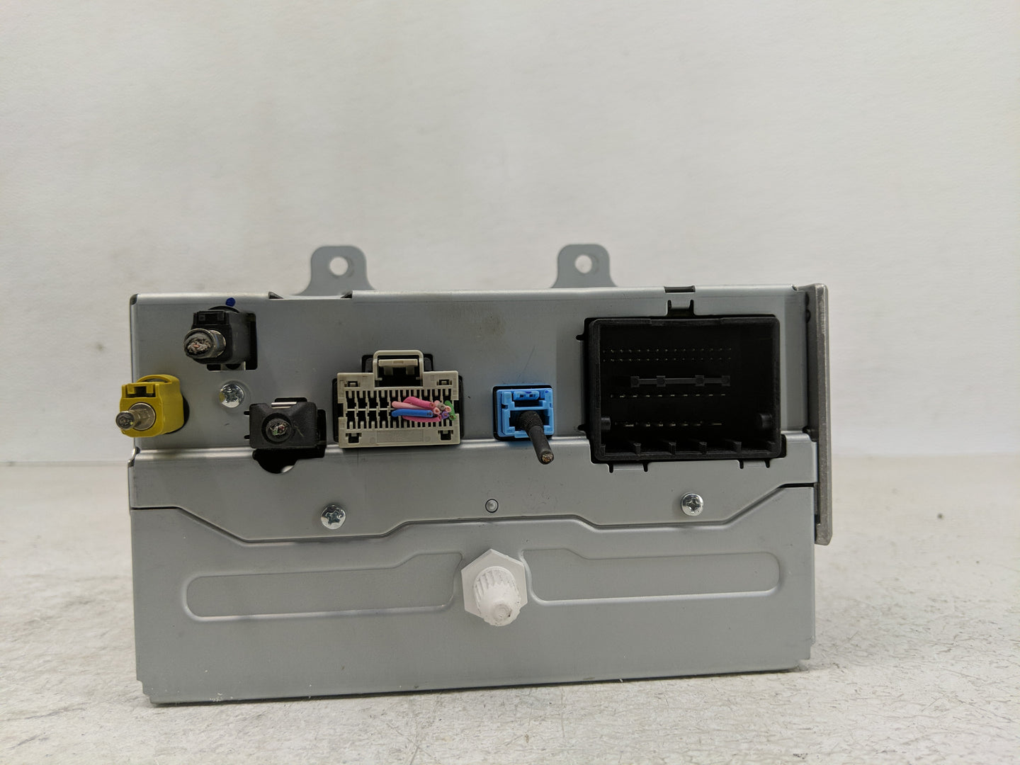 2016 Gmc Terrain Radio AM FM Cd Player Receiver Replacement P/N:23289896 Fits Fits 2015 OEM Used Auto Parts - Oemusedautopar