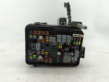 2016 Gmc Terrain Fusebox Fuse Box Panel Relay Module P/N:23325531 Fits OEM Used Auto Parts - Oemusedautoparts1.com