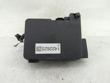 2016-2017 Gmc Terrain Fusebox Fuse Box Panel Relay Module Fits Fits 2016 2017 OEM Used Auto Parts - Oemusedautoparts1.com
