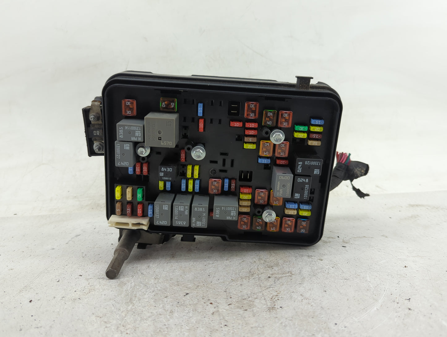 2016-2017 Gmc Terrain Fusebox Fuse Box Panel Relay Module Fits Fits 2016 2017 OEM Used Auto Parts - Oemusedautoparts1.com