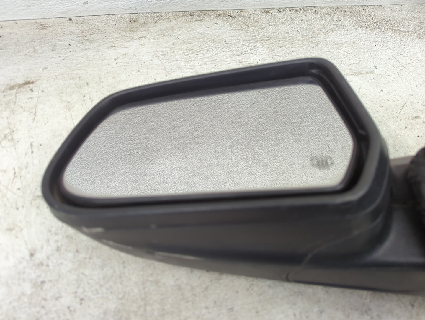 2016-2017 Gmc Terrain Driver Side View Mirror - Left Door Mirror OEM Used - Oemusedautoparts1.com