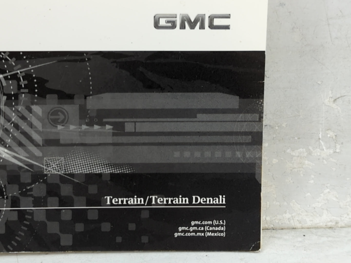 2016 Gmc Terrain Owners Manual Book Guide P/N:23462385 B OEM Used Auto Parts - Oemusedautoparts1.com