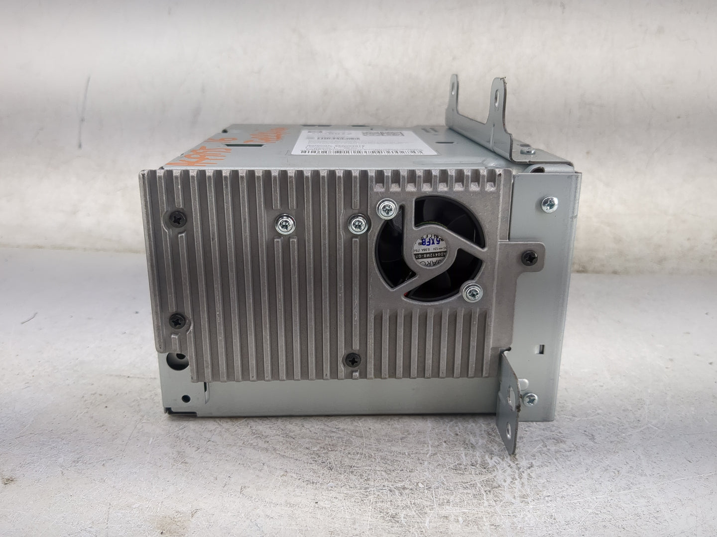 2016 Gmc Terrain Radio AM FM Cd Player Receiver Replacement P/N:84026072 Fits OEM Used Auto Parts - Oemusedautoparts1.com