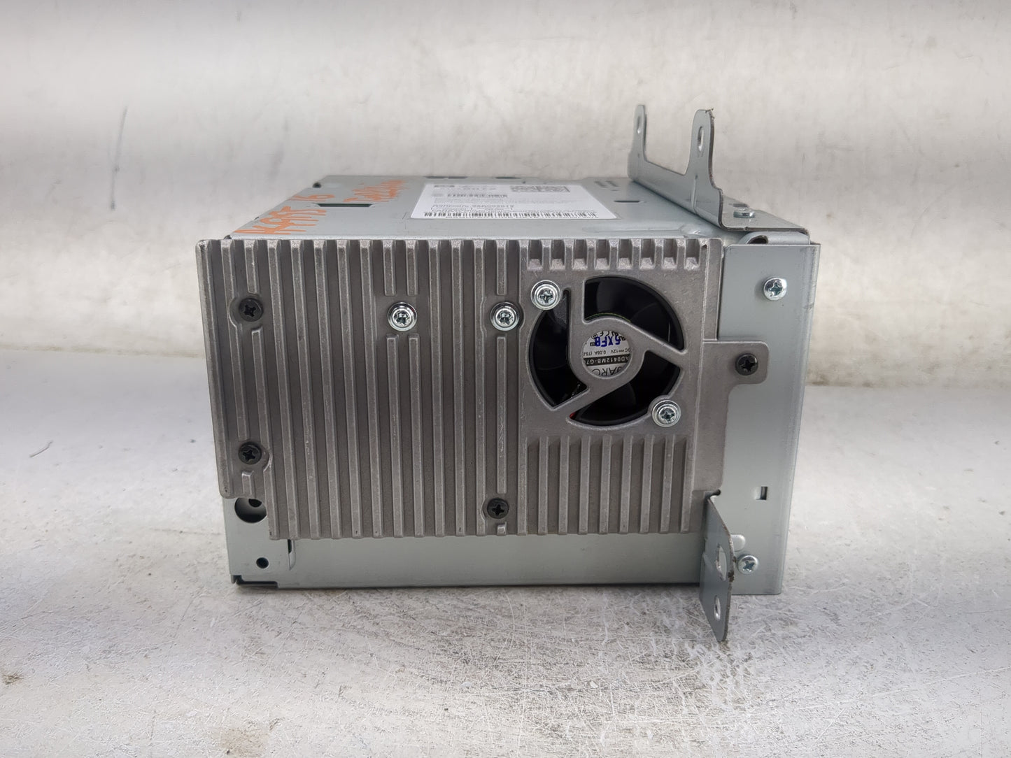 2016 Gmc Terrain Radio AM FM Cd Player Receiver Replacement P/N:84026072 Fits OEM Used Auto Parts - Oemusedautoparts1.com