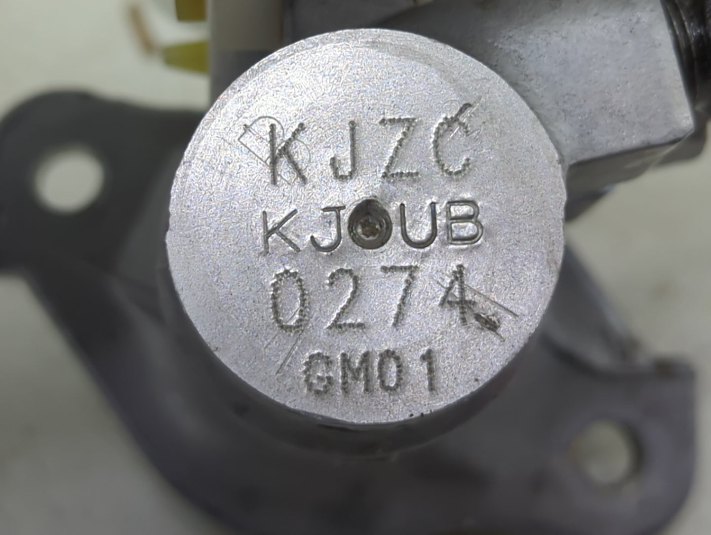 2011-2017 Gmc Terrain Brake Master Cylinder 1490182 - Oemusedautoparts1.com
