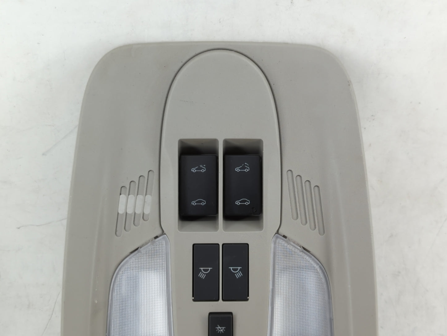 2016-2016 Gmc Terrain Overhead Roof Console Interior Dome Light - Oemusedautoparts1.com