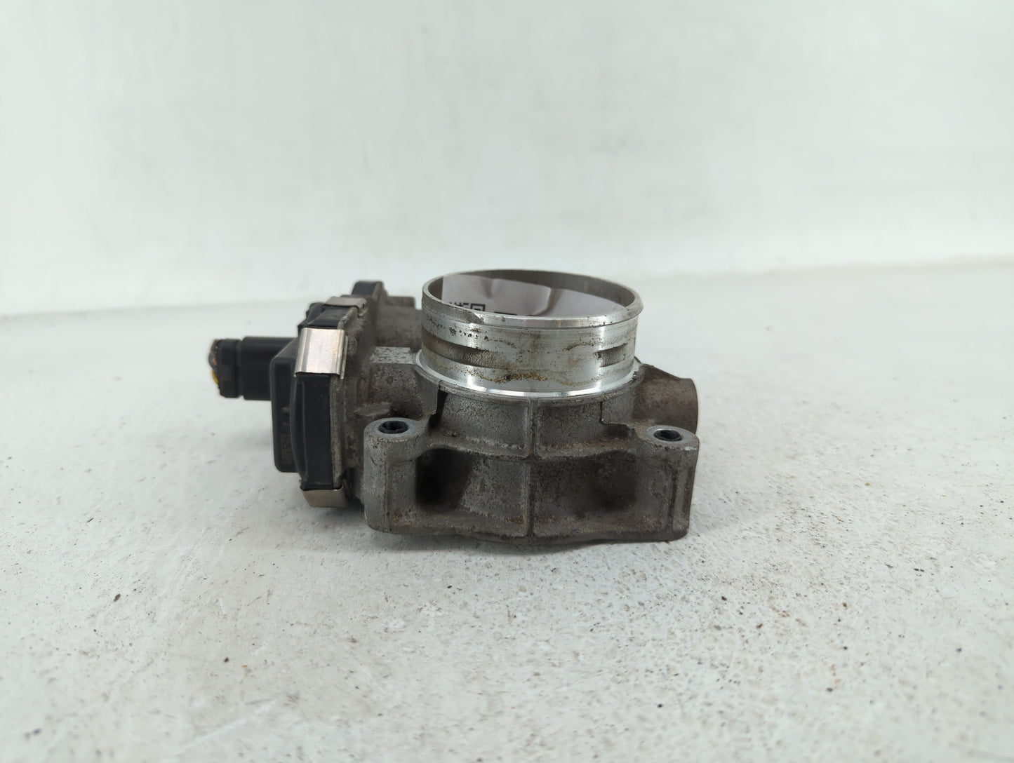 2016-2017 Gmc Terrain Throttle Body P/N:12669146AA 12632101CA, 12670834AA Fits Fits 2016 2017 OEM Used Auto Parts - Oemuseda